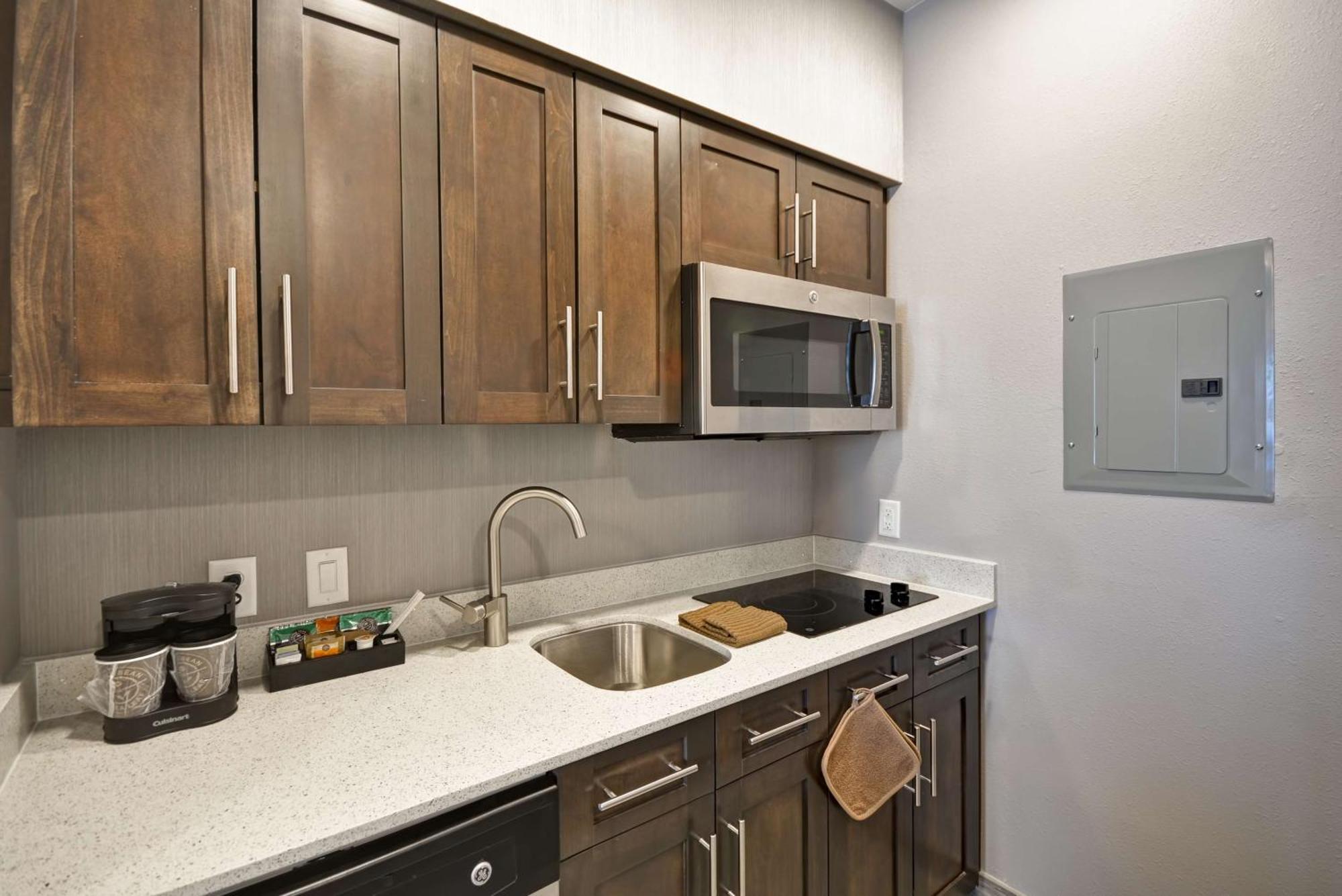 Homewood Suites By Hilton Conroe Bagian luar foto