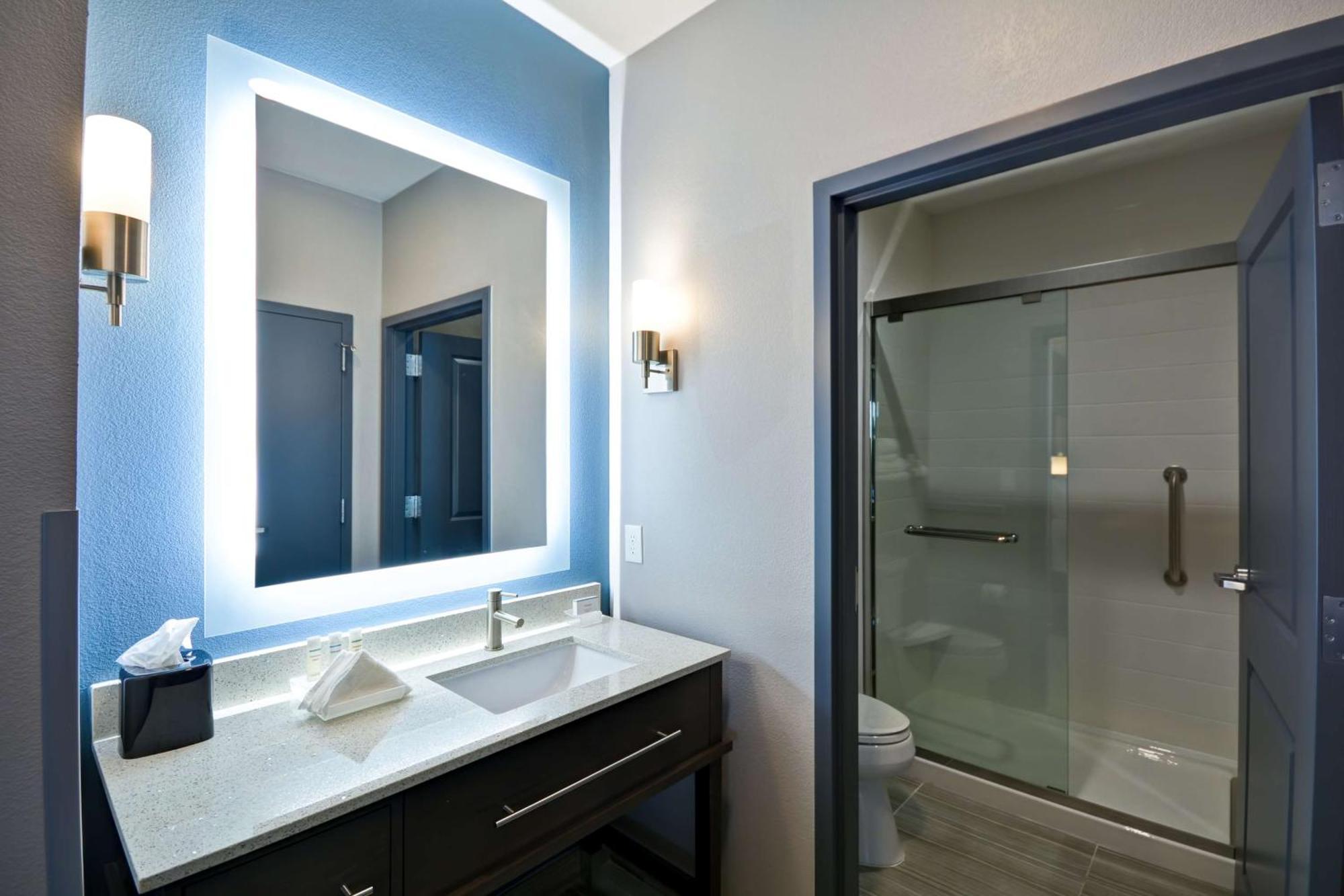 Homewood Suites By Hilton Conroe Bagian luar foto